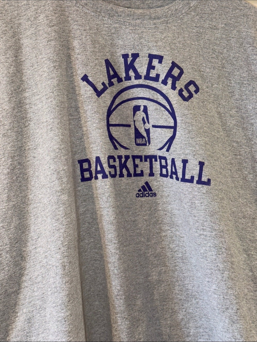 Los Angeles Lakers Basketball Tank Top Never really worn, older piece